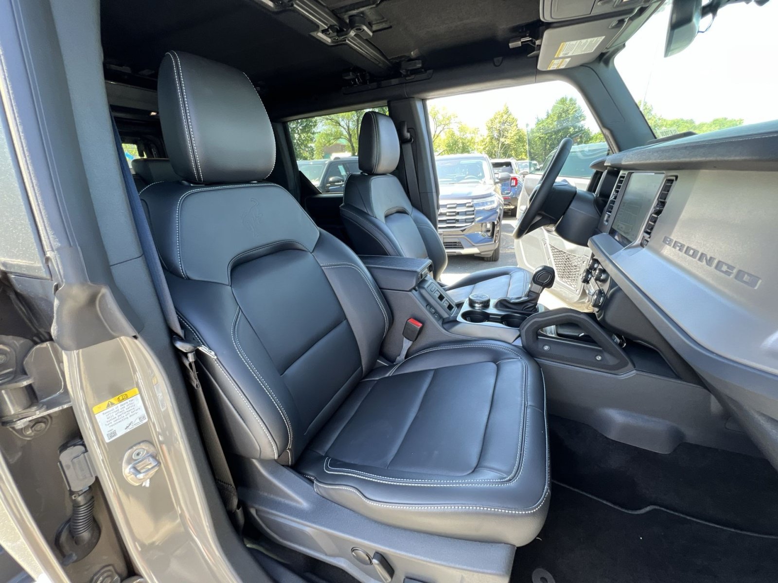 New 2025 Ford Bronco Outer Banks w/ Sasquatch Package AWD/4WD image 34