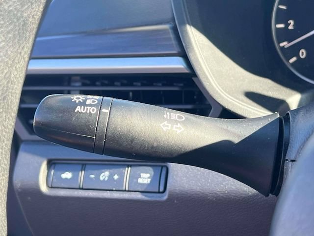 Used 2023 Nissan Altima 2.5 SV FWD image 31