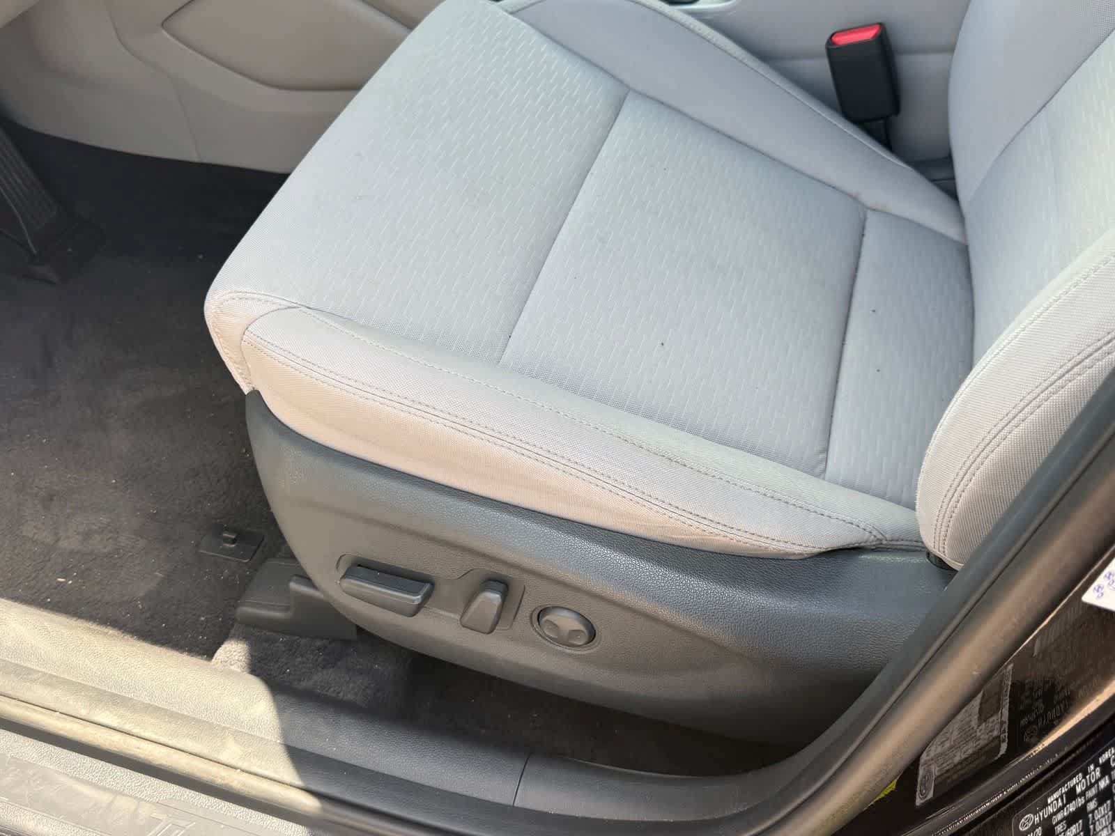 Used 2020 Hyundai Tucson Value AWD/4WD image 16
