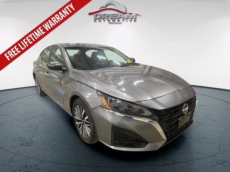 Used 2025 Nissan Altima 2.5 SV