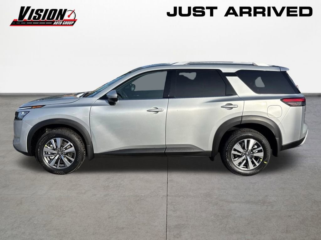 New 2025 Nissan Pathfinder SL image 8