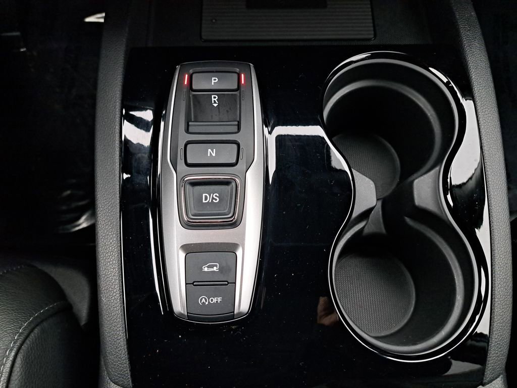 Used 2019 Honda Pilot Elite image 24