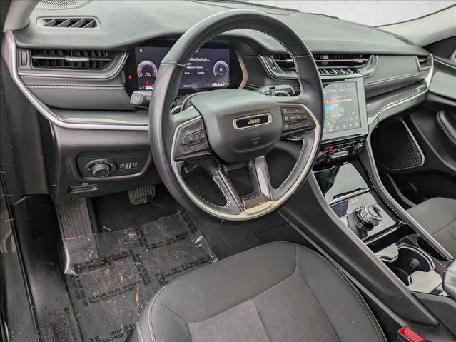 Used 2021 Jeep Grand Cherokee L Laredo w/ Luxury Tech Group I image 10