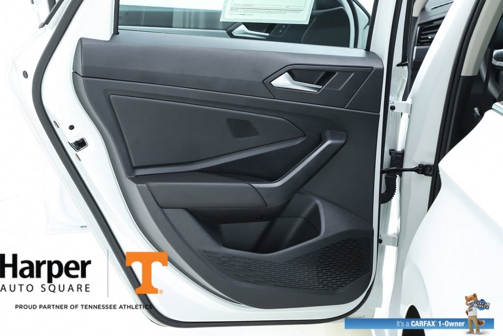 Used 2024 Volkswagen Jetta SE w/ Panoramic Sunroof Package image 54