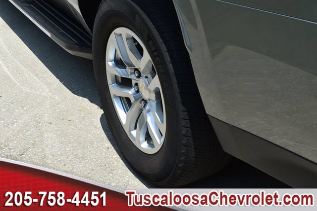 Certified 2024 Chevrolet Suburban LT AWD/4WD image 18