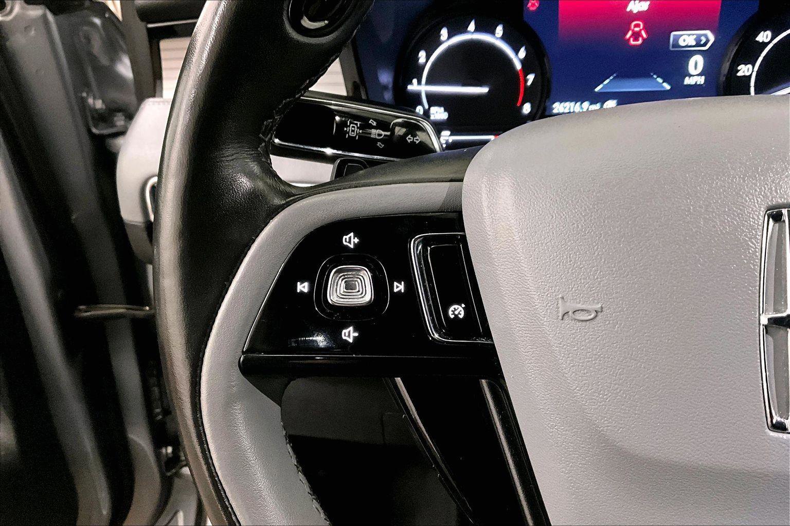 Used 2021 Lincoln Corsair AWD w/ Equipment Group 101A image 17