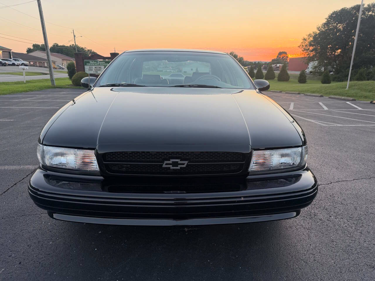 Used 1996 Chevrolet Impala SS RWD image 11