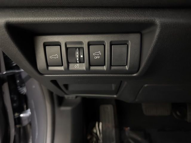 Certified 2025 Subaru Outback Premium image 18