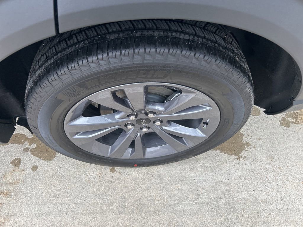 Used 2026 Ford Explorer Active w/ Active Comfort Package image 33