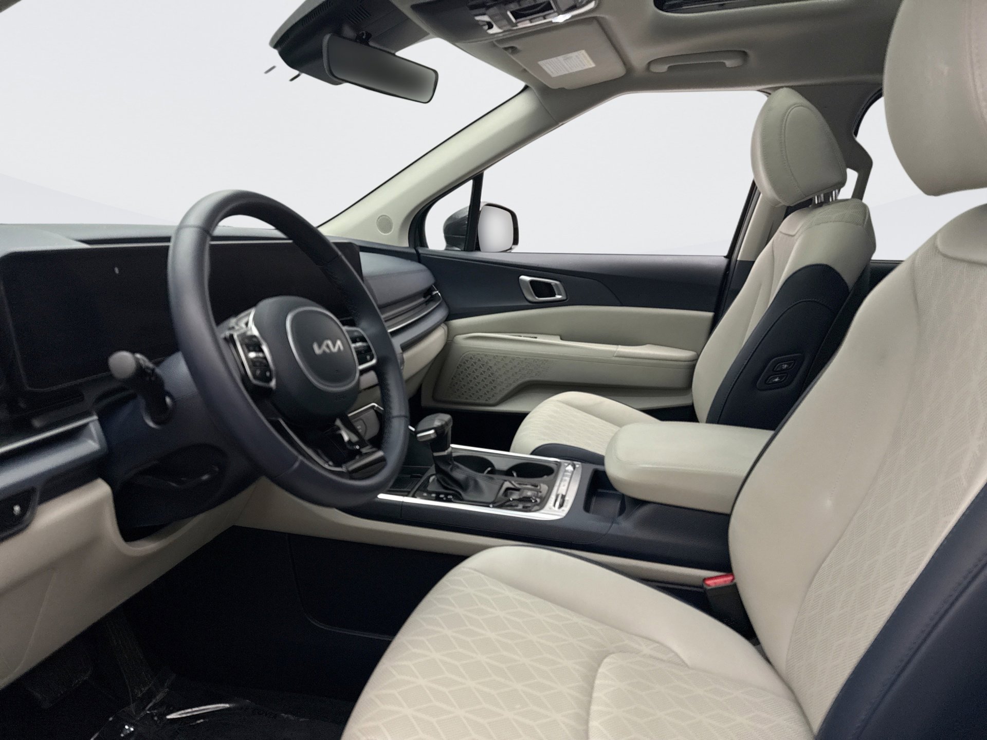 Used 2025 Kia Carnival SX image 10