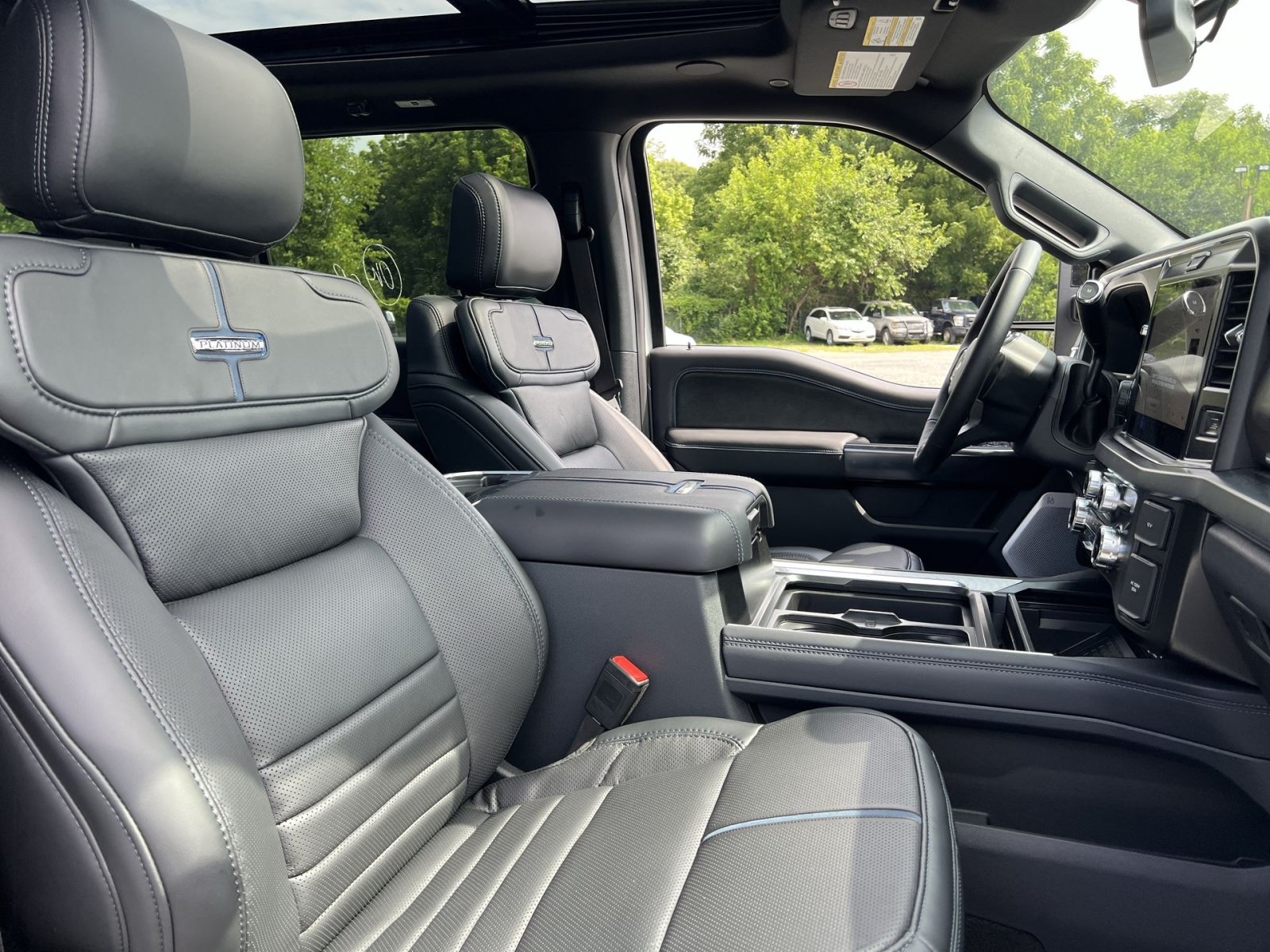 New 2026 Ford F450 Platinum AWD/4WD image 27