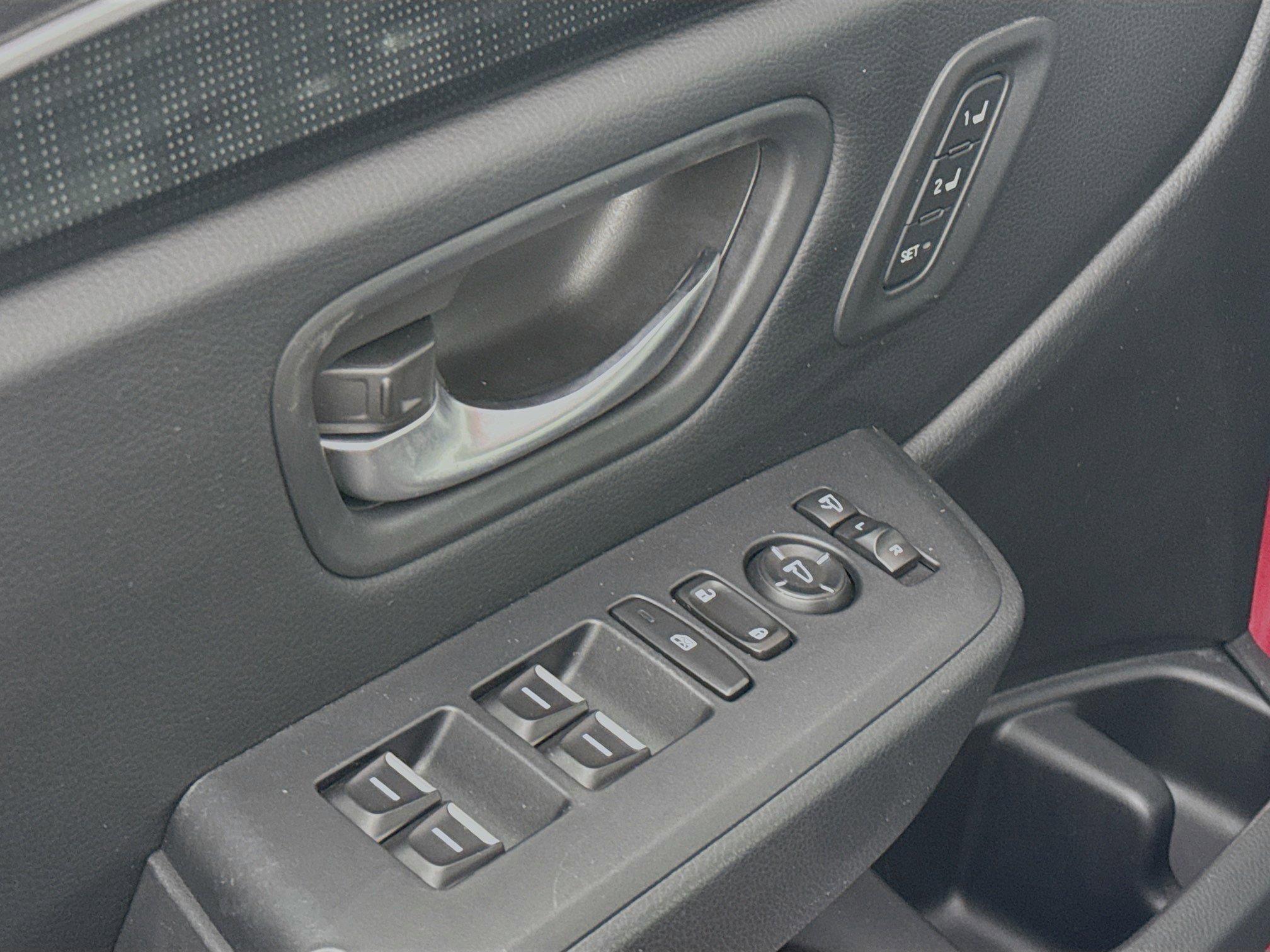 Certified 2025 Honda Pilot Black Edition image 18