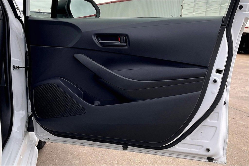 Used 2024 Toyota Corolla LE image 24