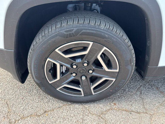 New 2026 Jeep Cherokee Laredo AWD/4WD image 8