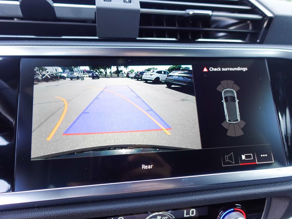 Used 2025 Audi Q3 2.0T Premium w/ Convenience Plus Package image 17