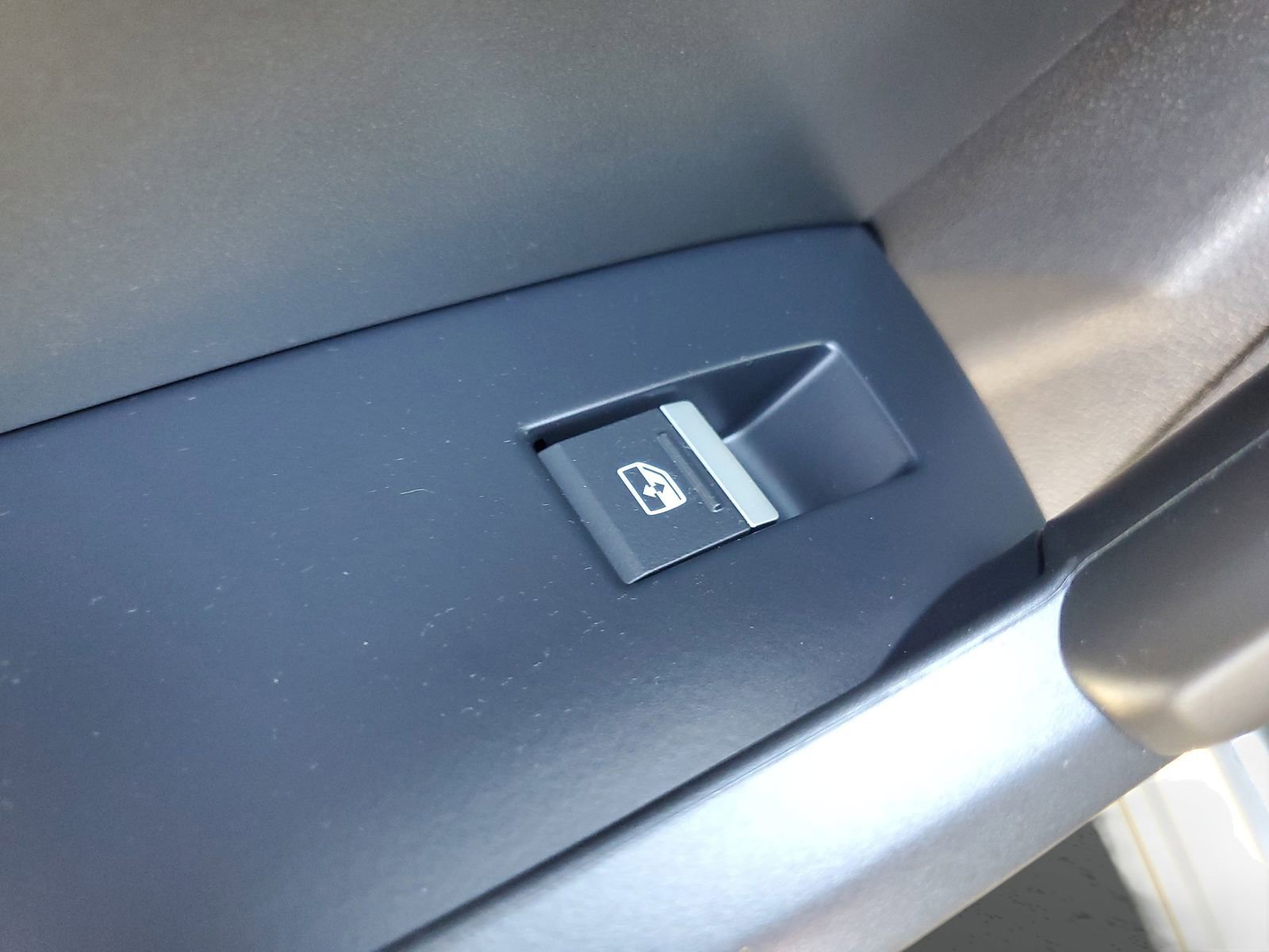 Used 2025 Audi Q3 2.0T Premium w/ Convenience Package image 17