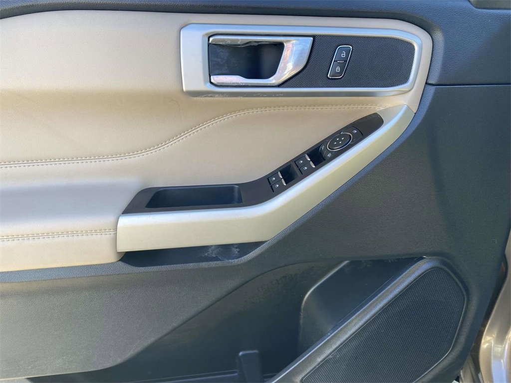 Used 2021 Ford Explorer XLT w/ Equipment Group 202A image 49