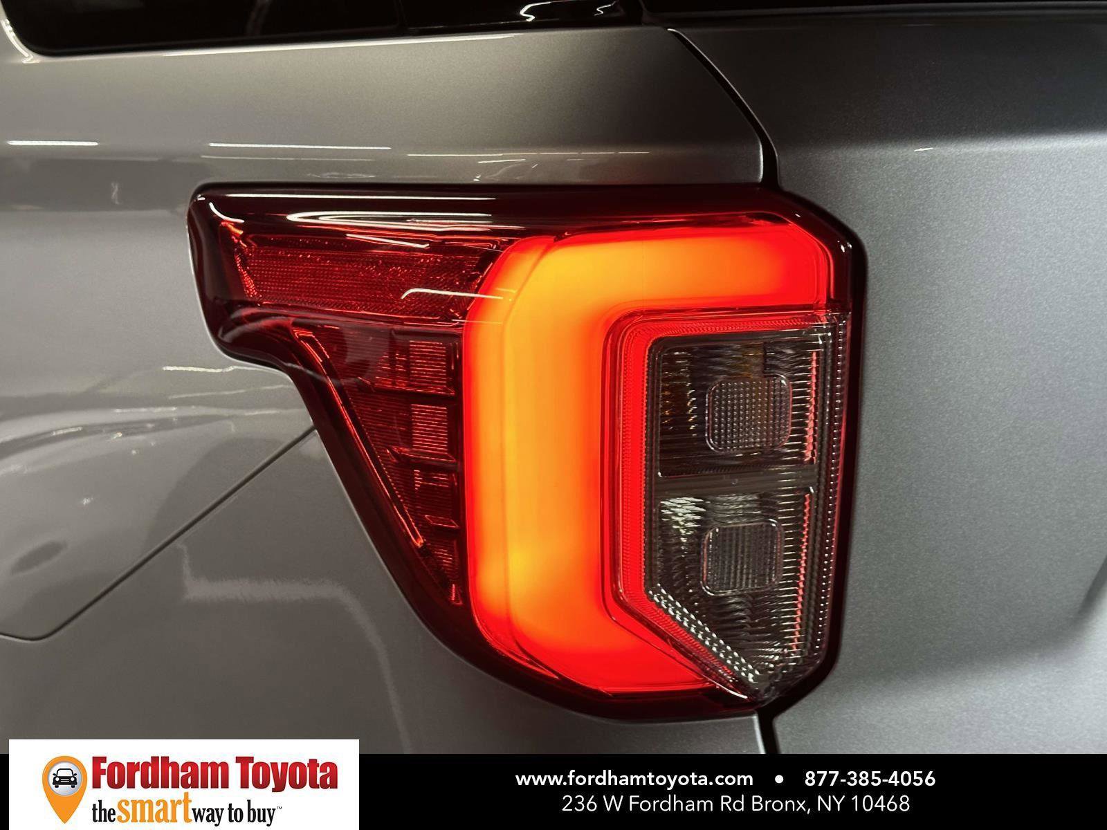 Used 2023 Ford Explorer XLT w/ Equipment Group 202A image 11