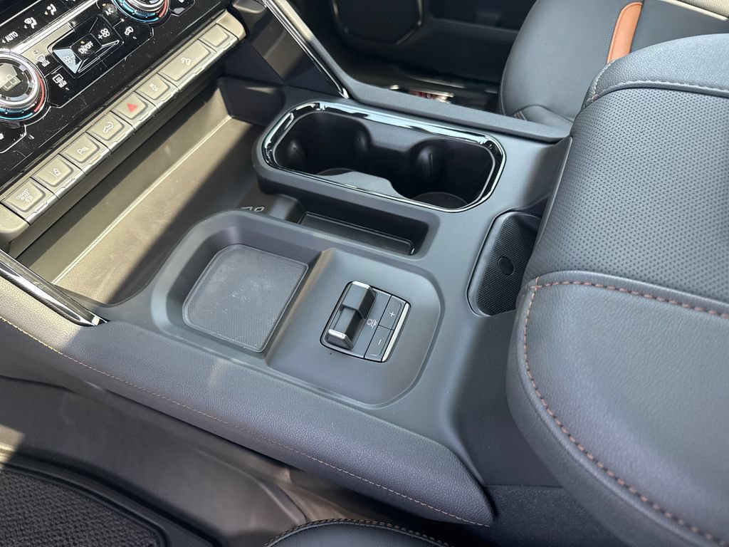 New 2026 GMC Sierra 2500 AT4 w/ AT4 Premium Plus Package AWD/4WD image 26