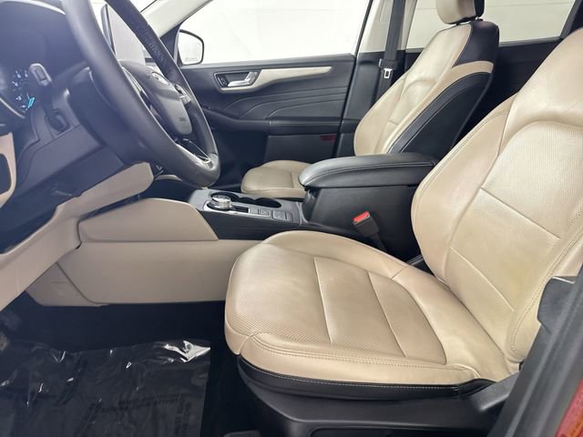 Used 2021 Ford Escape SEL image 4