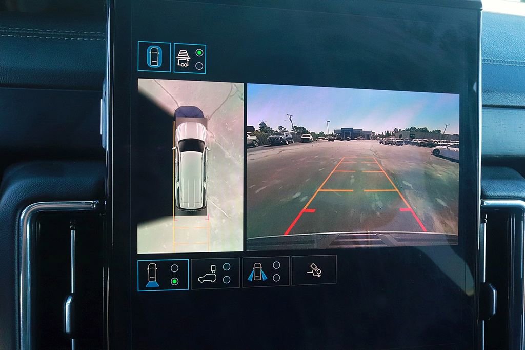 Used 2025 GMC Yukon XL Denali AWD/4WD image 28