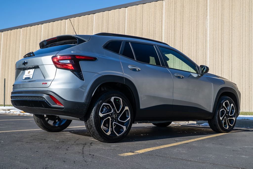 New 2026 Chevrolet Trax RS image 7
