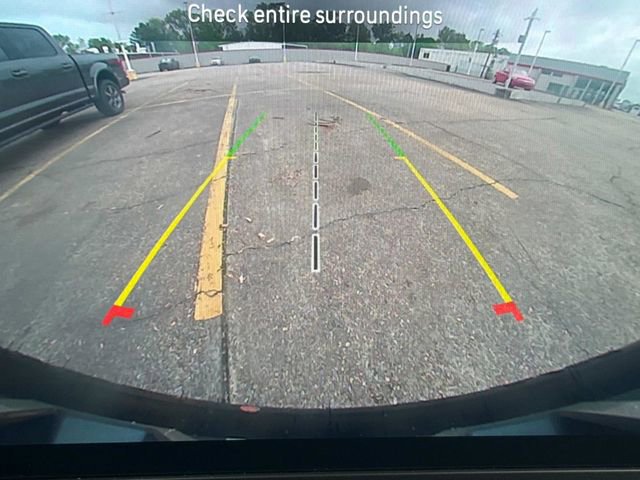 Used 2025 Jeep Wrangler Sahara image 30