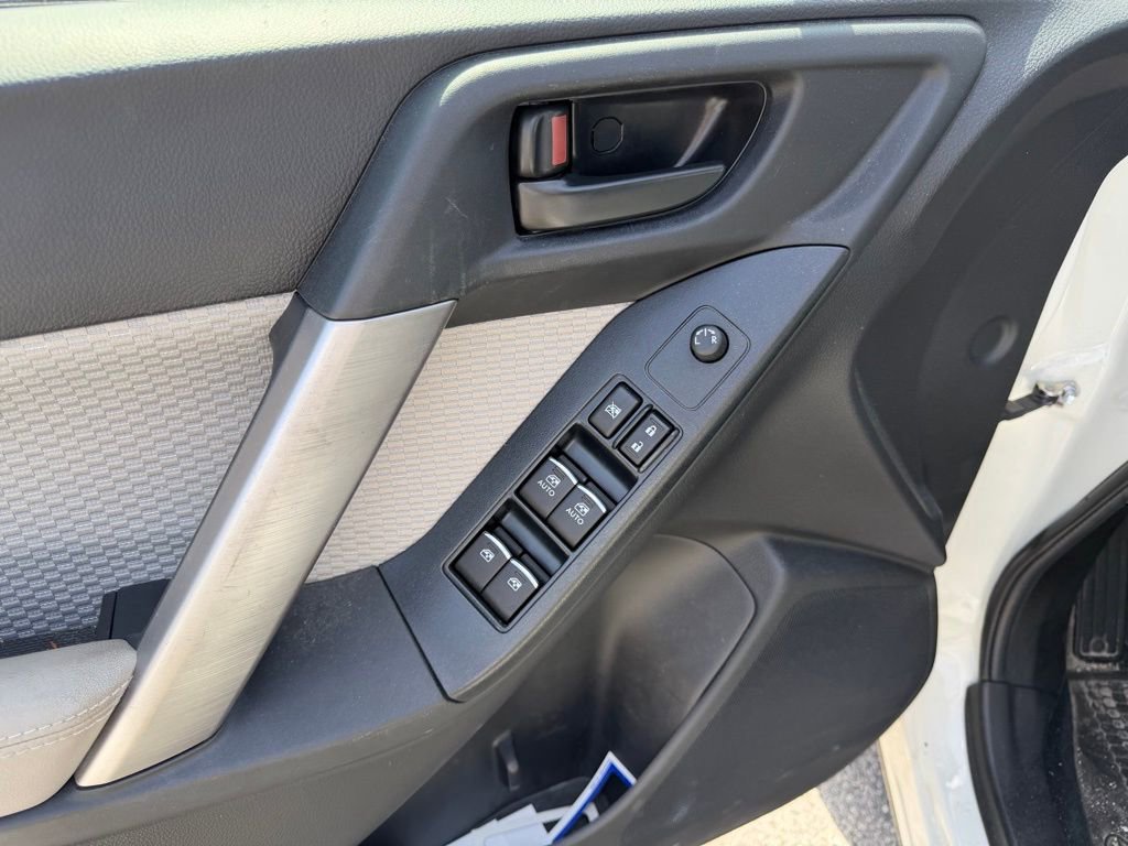 Used 2018 Subaru Forester 2.5i Premium AWD/4WD image 21