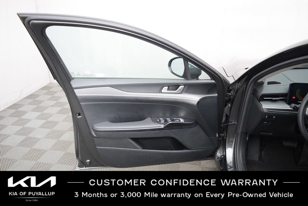 Certified 2025 Kia K5 LXS image 9