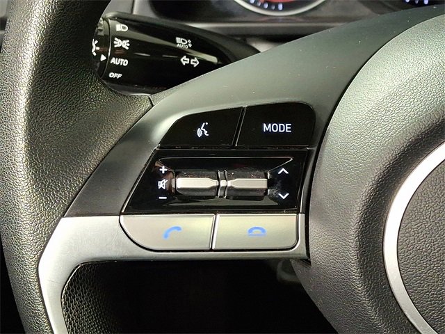 Used 2023 Hyundai Elantra SE w/ Preferred Accessory Package image 23