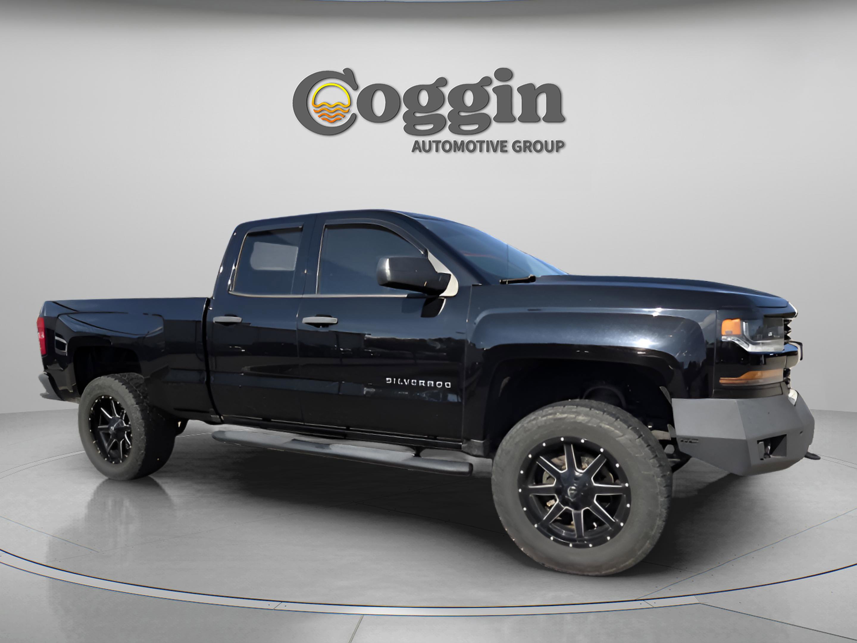 Used 2017 Chevrolet Silverado 1500 W/T w/ Black Out Edition image 15