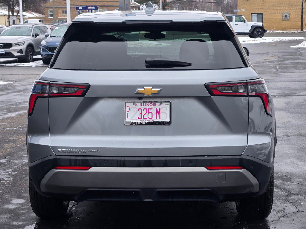 Certified 2026 Chevrolet Equinox LT image 9