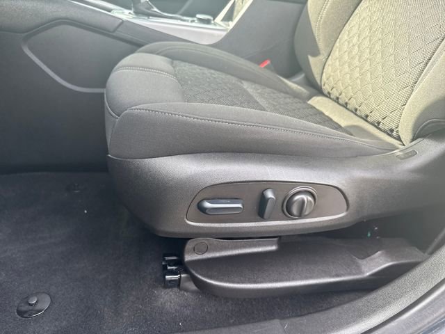 Used 2022 Chevrolet Blazer LT image 12