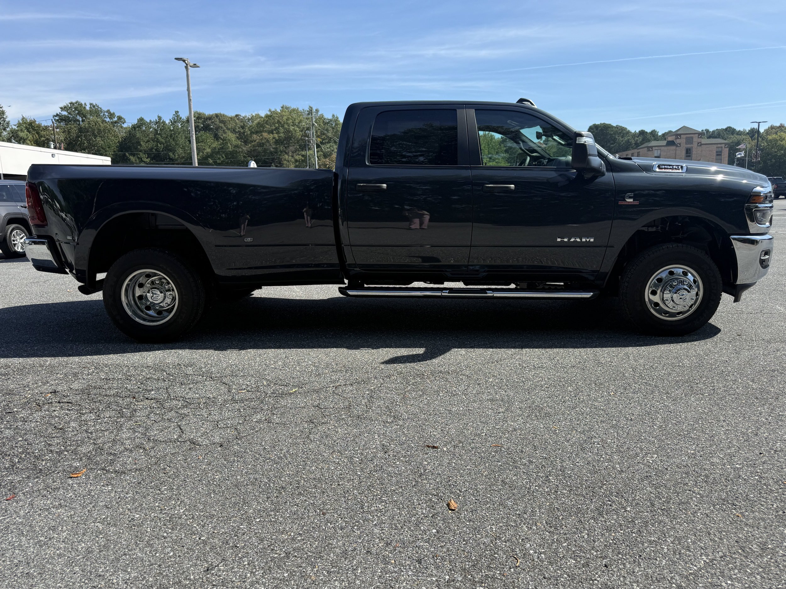 New 2026 RAM 3500 Big Horn AWD/4WD image 8
