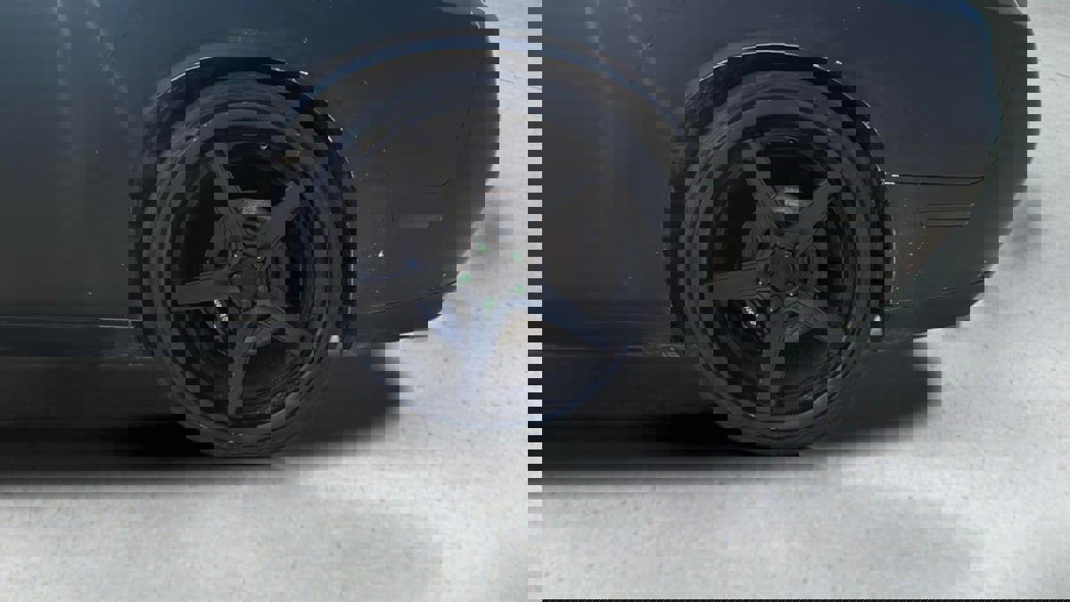 Used 2016 Dodge Challenger R/T Scat Pack w/ Leather Interior Group image 22