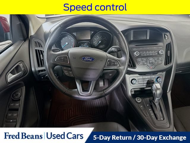 Used 2015 Ford Focus SE w/ SE Cold Weather Package FWD image 23