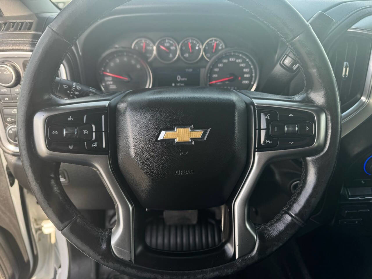 Used 2020 Chevrolet Silverado 1500 LT w/ Convenience Package image 17