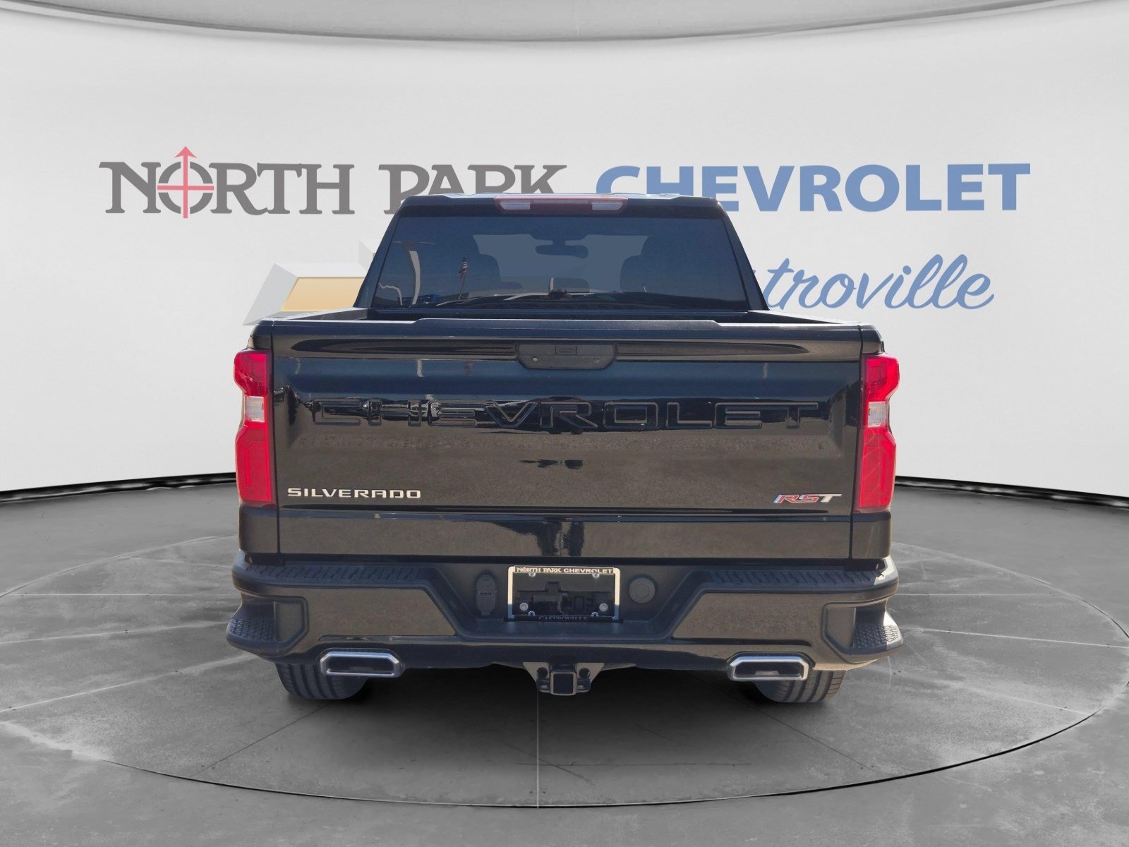 Certified 2020 Chevrolet Silverado 1500 RST w/ Texas Edition AWD/4WD image 4
