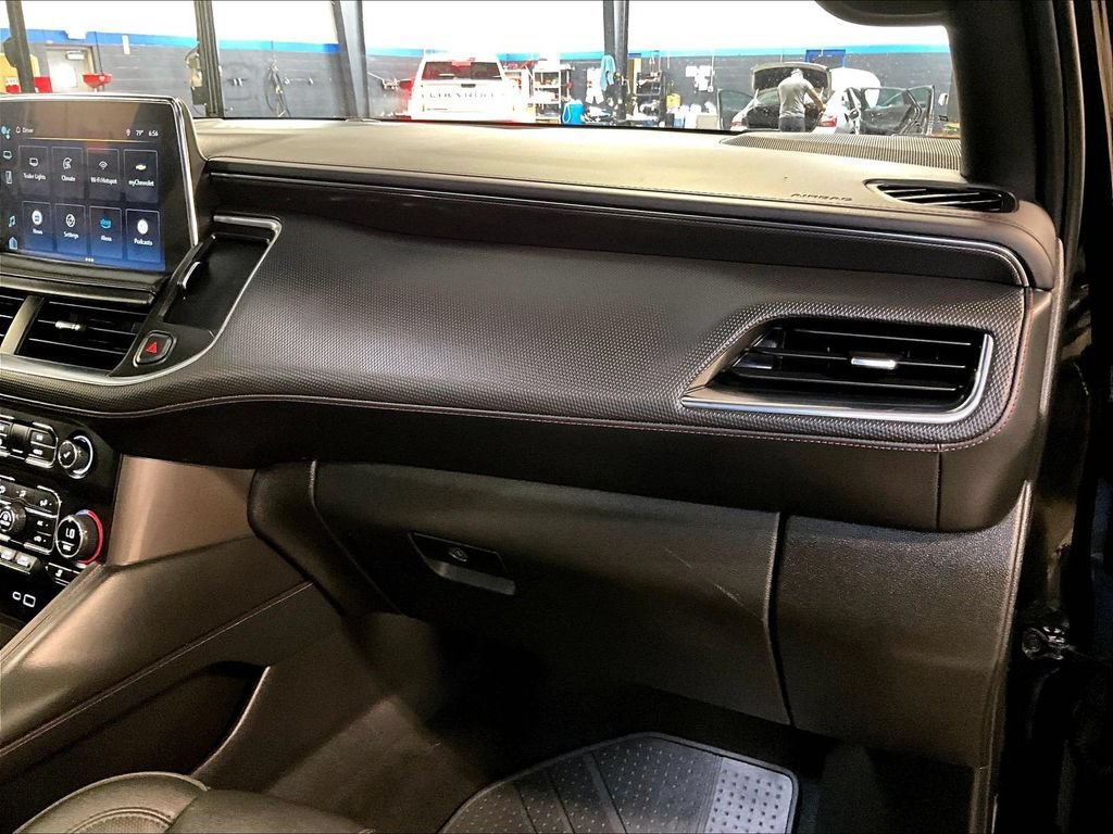 Used 2022 Chevrolet Tahoe RST w/ Sport Performance Package AWD/4WD image 13