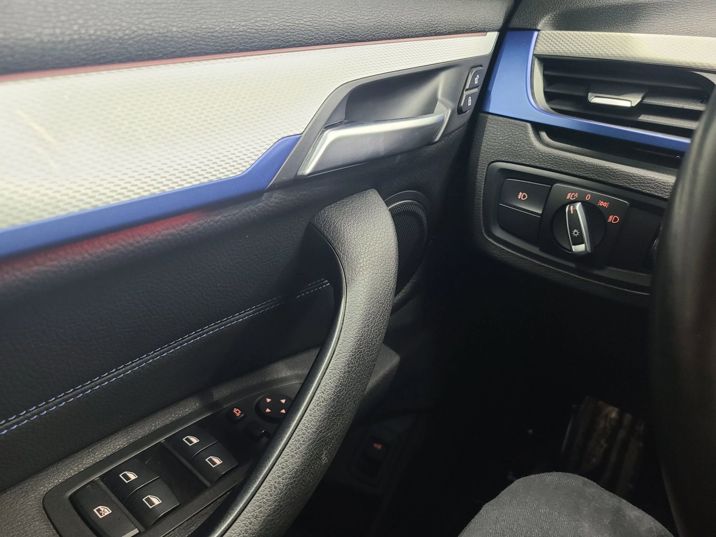 Used 2018 BMW X1 xDrive28i image 30