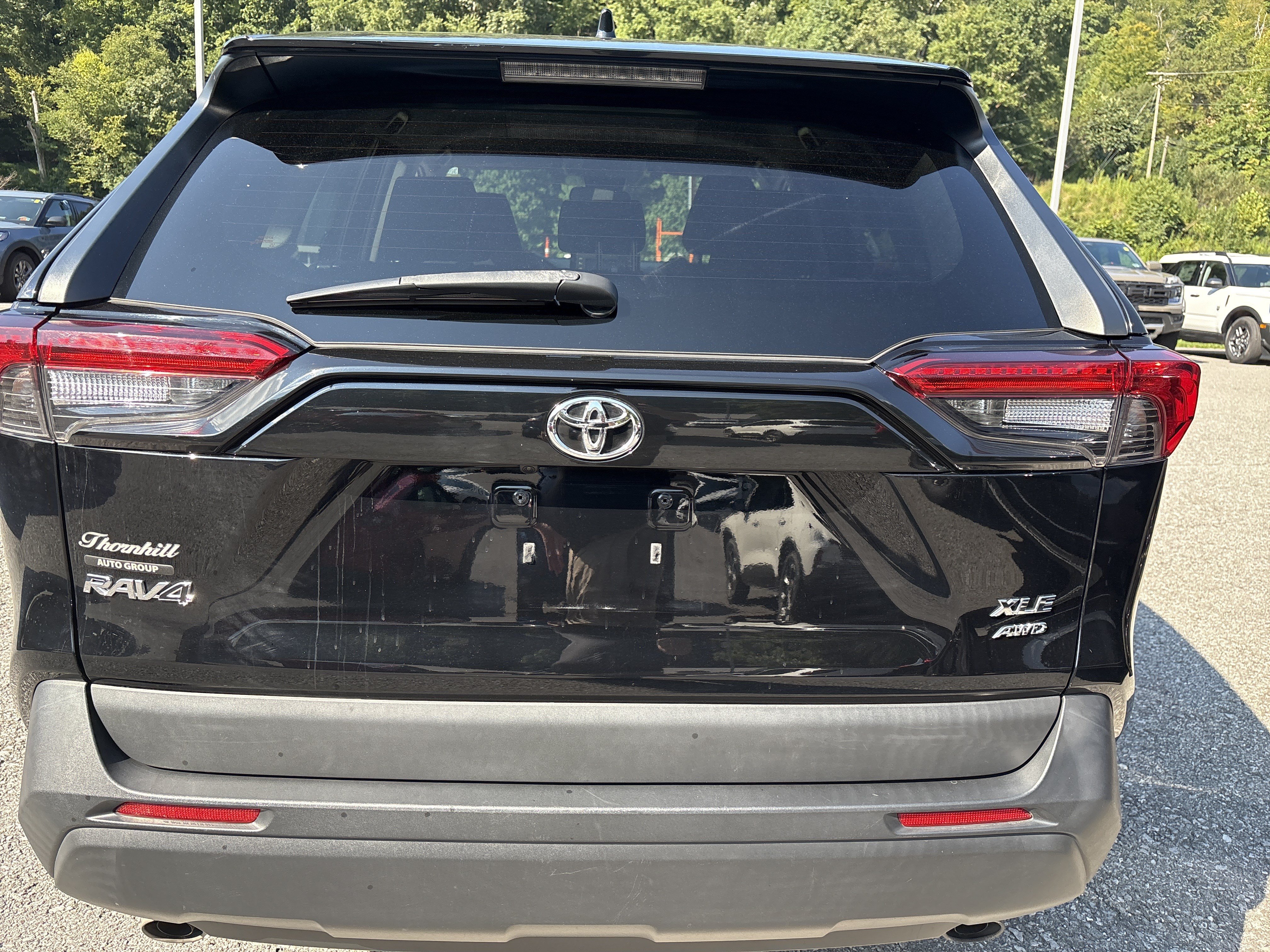 Used 2021 Toyota RAV4 XLE AWD/4WD image 5