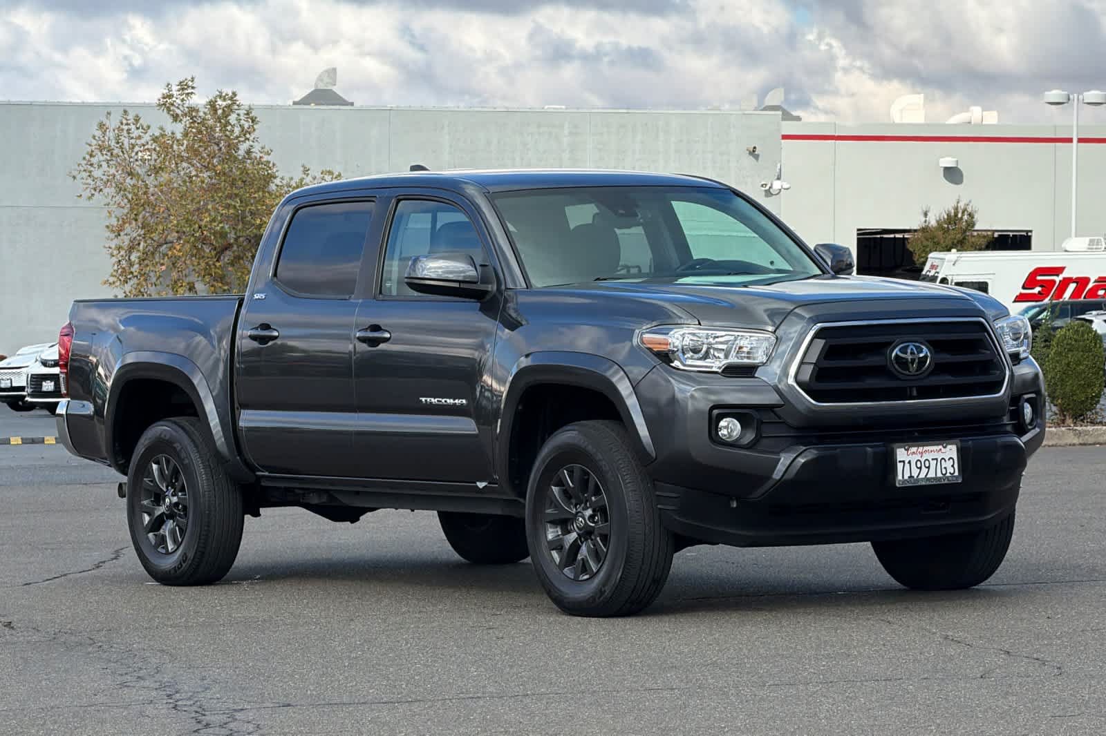 Used 2021 Toyota Tacoma SR5 RWD image 5
