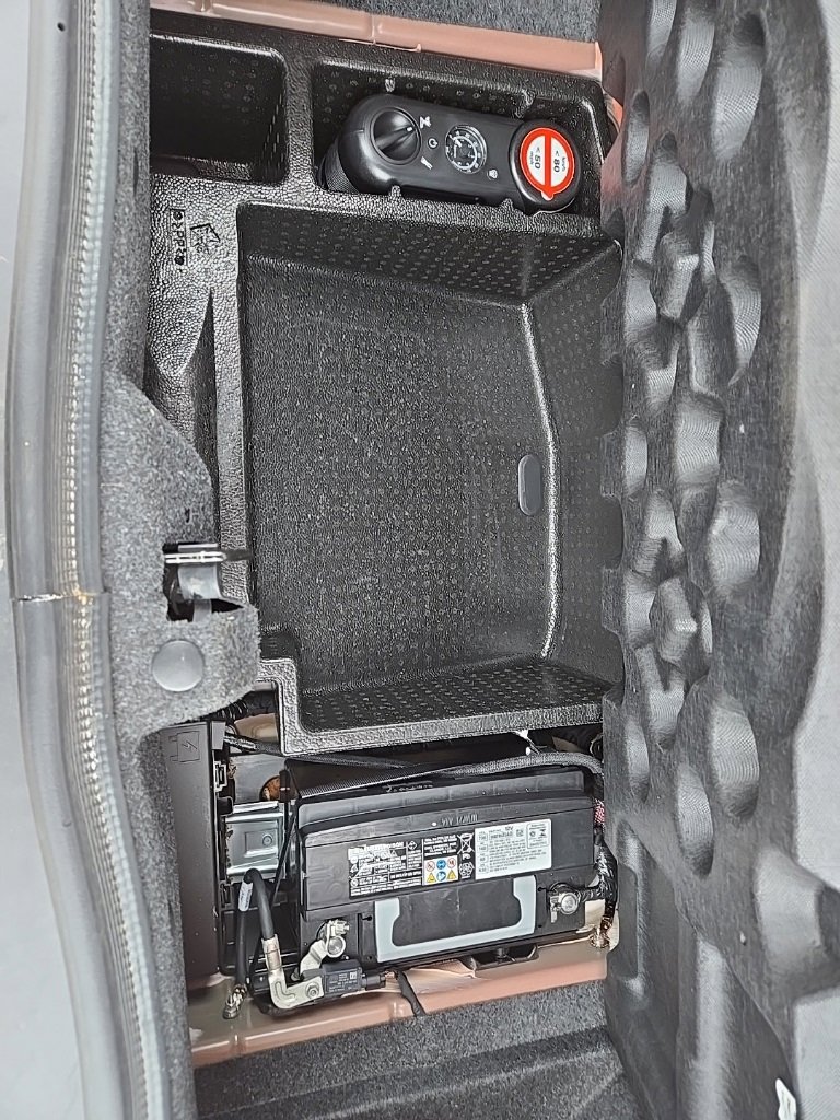 Used 2021 Dodge Challenger SXT w/ Blacktop Package image 42