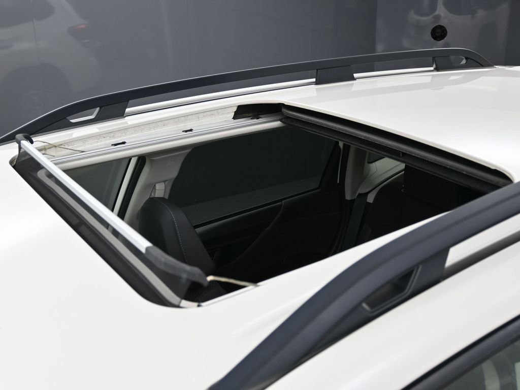 Used 2024 Subaru Forester Premium image 11