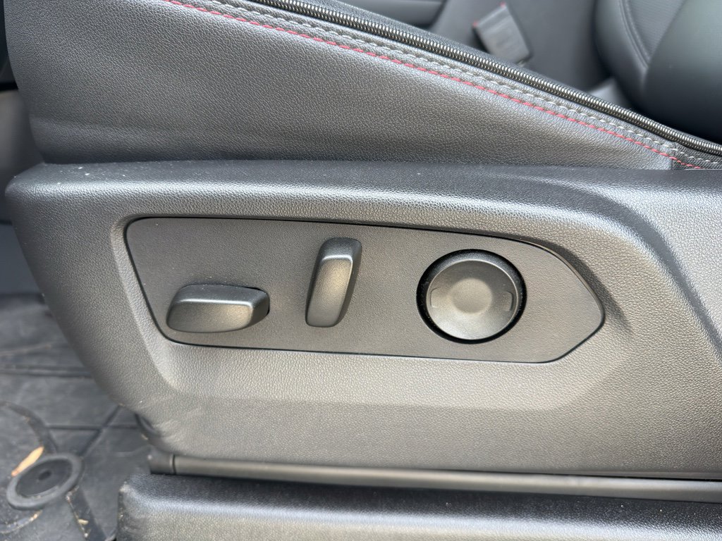 Used 2025 Chevrolet Tahoe RST w/ Comfort Package image 21