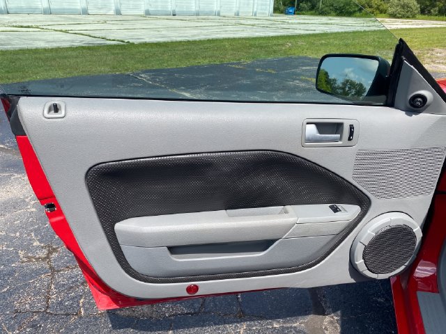 Used 2008 Ford Mustang GT Premium RWD image 17