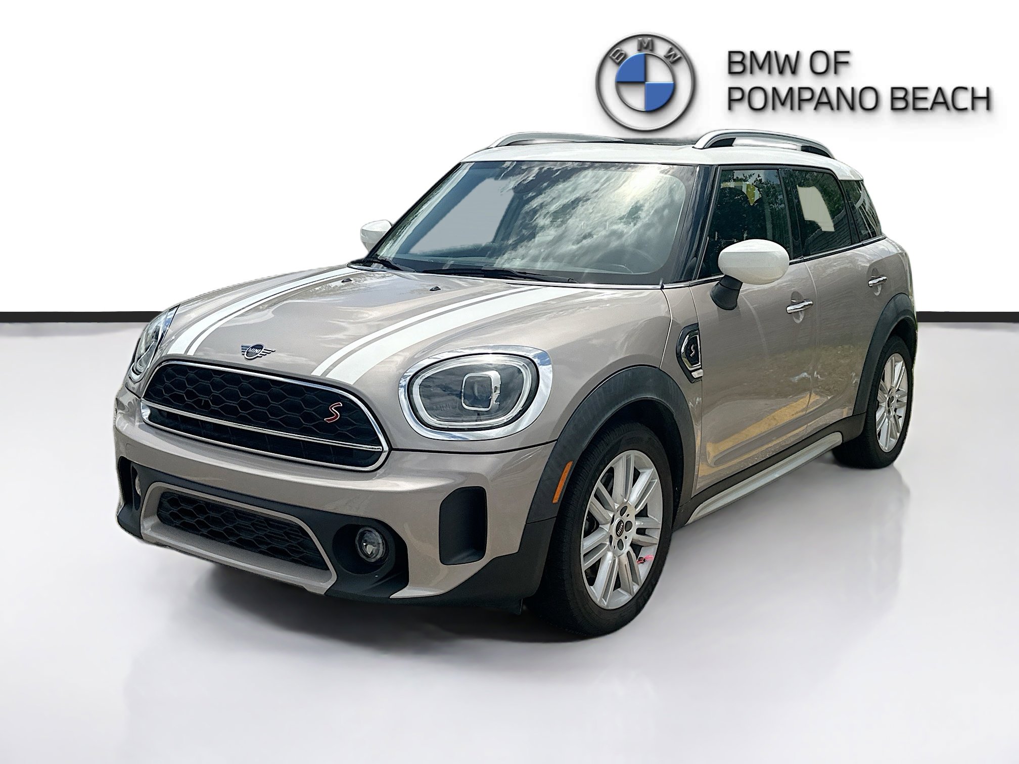Used 2023 MINI Cooper Countryman S FWD image 3