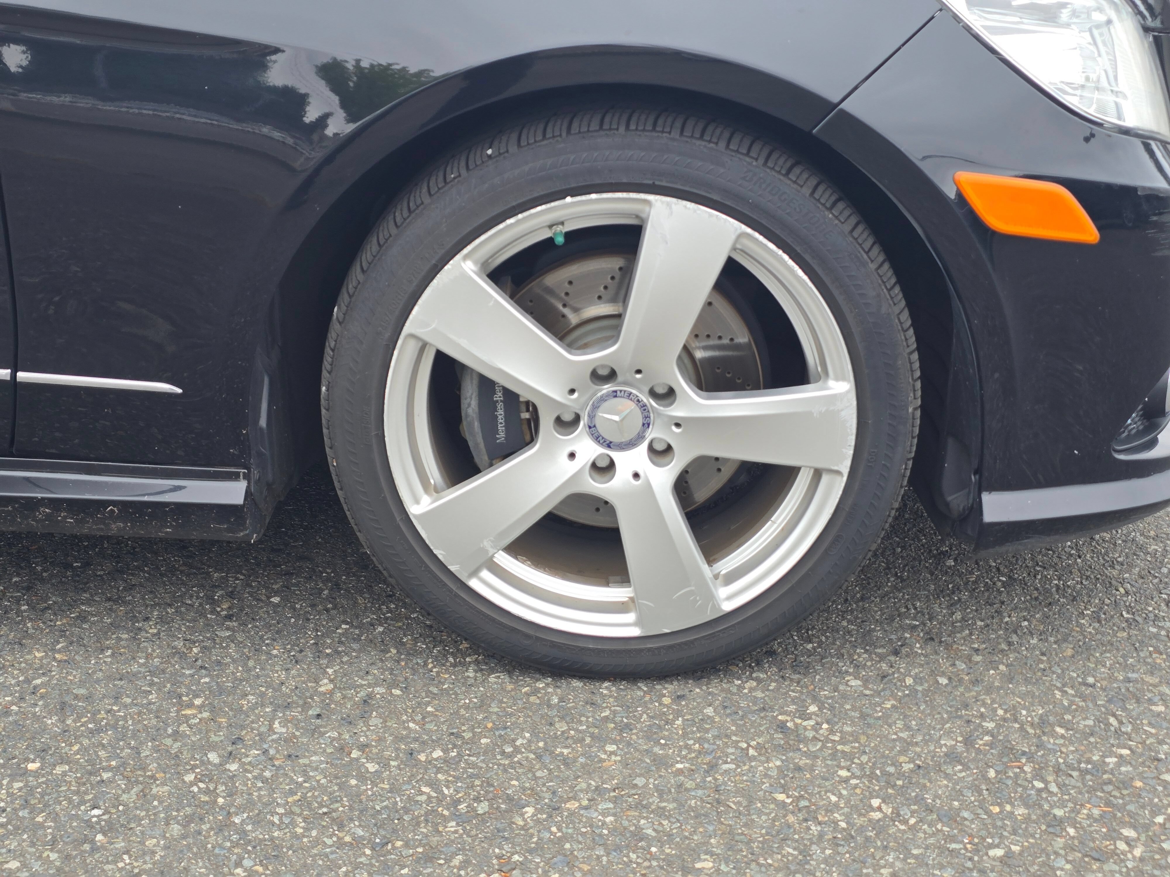 Used 2010 Mercedes-Benz E 350 4MATIC Sedan image 9