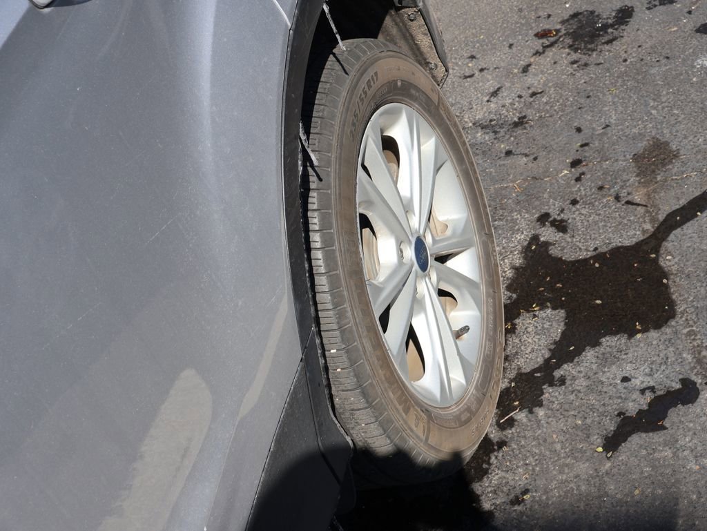 Used 2019 Ford Escape SE image 12