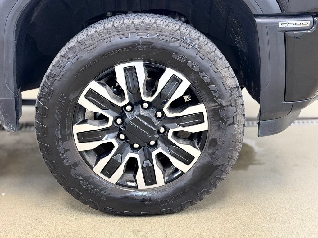 Used 2026 GMC Sierra 2500 Denali Ultimate w/ Max Trailering Package AWD/4WD image 4